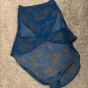 Volcom High low Skirt💙